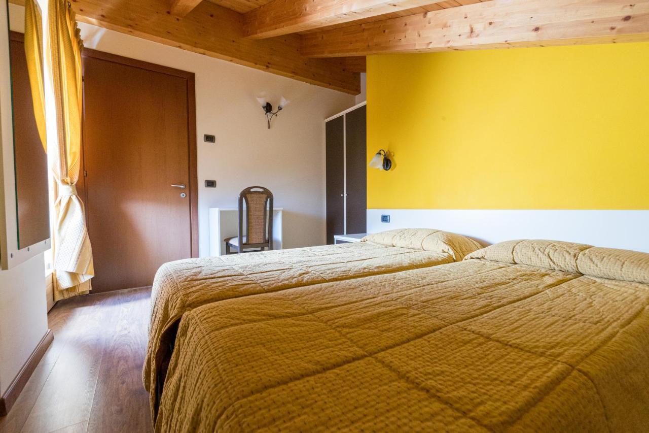 Chalet Kiara - Appartamenti Abar リヴィーニョ エクステリア 写真
