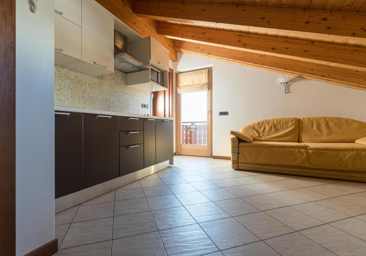Chalet Kiara - Appartamenti Abar リヴィーニョ エクステリア 写真