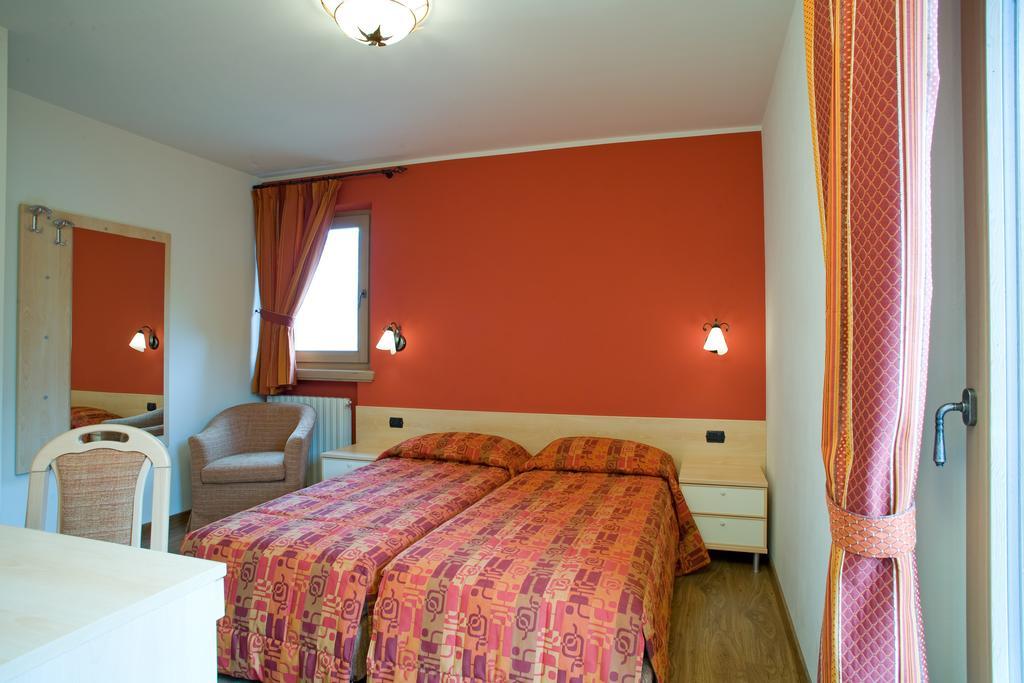 Chalet Kiara - Appartamenti Abar リヴィーニョ 部屋 写真